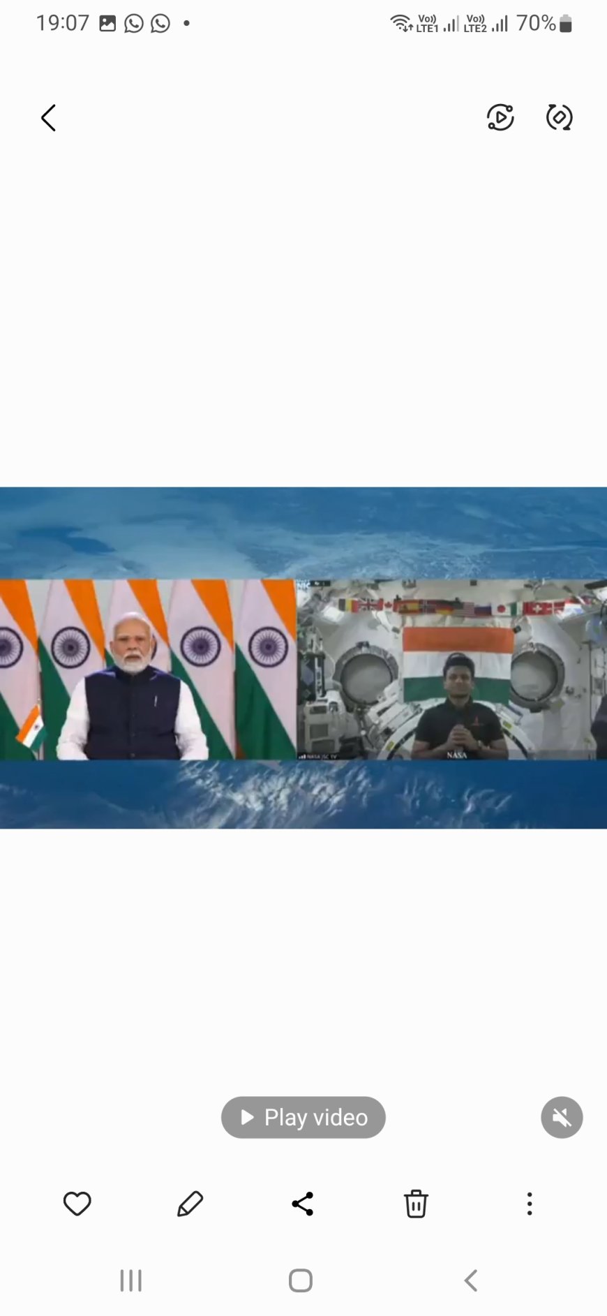 प्रधानमंत्री श्री नरेंद्र मोदी मोदी जी की ग्रुप कैप्टन शुभांशु शुक्ला के साथ बातचीत हुई..