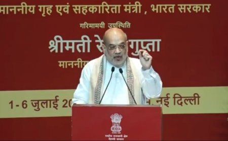 नई दिल्ली में आयोजित 'न्याय प्रणाली में विश्वास का स्वर्णिम वर्ष' कार्यक्रम को संबोधित किया।