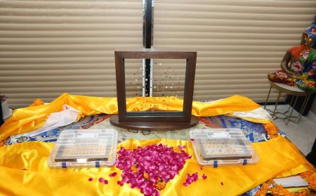 127 वर्षों की लंबी प्रतीक्षा के बाद भगवान बुद्ध के पवित्र पिपरहवा अवशेष की स्वदेश वापसी