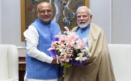 महाराष्ट्र के राज्यपाल चंद्रपुरम पोन्नुसामी राधाकृष्णन को आधिकारिक तौर पर एनडीए के उपराष्ट्रपति पद के लिए पार्टी का उम्मीदवार बनाया गया है।