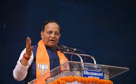 प्रधानमंत्री जी के नेतृत्व में भारत पिछले चार वर्षों से सबसे तेजी से बढ़ने वाली अर्थव्यवस्था है - श्री अरूण सिंह