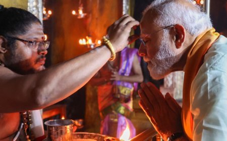 वेट्रिवेल मुरुगनुक्कू अरोगारा!