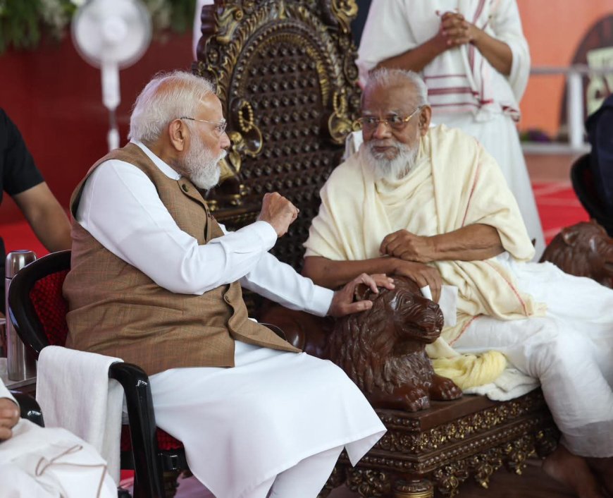 कोबा तीर्थ में सम्राट सम्प्रति संग्रहालय के उद्घाटन के अवसर पर आचार्य श्री पद्मसागर सूरीश्वर जी महाराज जी से भेंट हुई।
