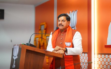 समाज के हर वर्ग तक संवाद एवं संपर्क बढ़ाना आवश्यक - डॉ. मोहन यादव