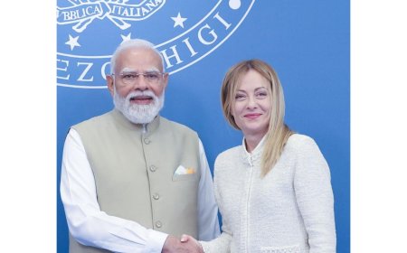 प्रधानमंत्री मेलोनी के साथ नरेन्द्र मोदी जी उत्कृष्ट वार्ता हुई।