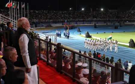 सेशेल्स के राष्ट्रीय दिवस समारोह में असम रेजिमेंट और भारतीय नौसेना की टुकड़ियों ने भाग लिया।