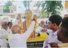 साहित्यरत्न, महान समाज सुधारक श्री अन्ना भाऊ साठे जी की जयंती के अवसर पर श्री हेमंत खण्डेलवाल उनकी प्रतिमा पर माल्यार्पण कर श्रद्धांजली अर्पित की।
