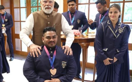 प्रधानमंत्री श्री नरेन्द्र मोदी ने भारत के राष्ट्रमंडल खेलों के चैंपियनों के साथ बातचीत की।
